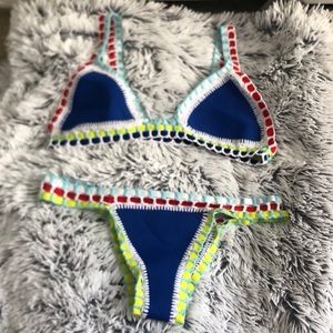 Doesn’t fit around my top